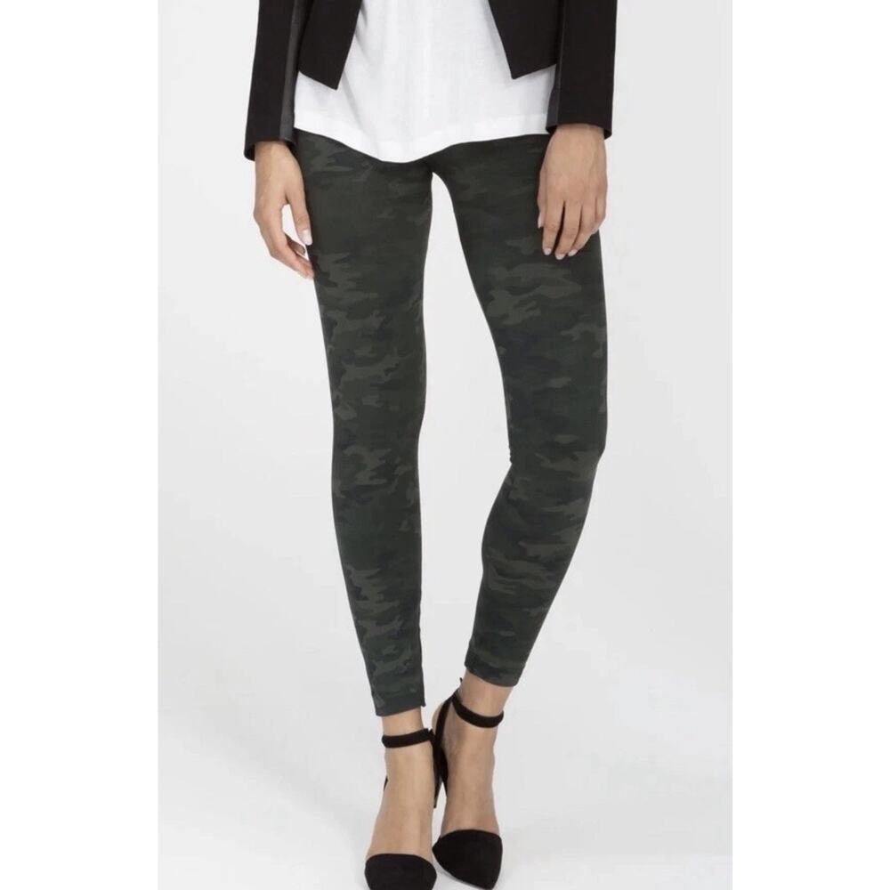 Spanx Women's Look At Me Now Seamless Leggings Camo Green Camouflage Sz XS